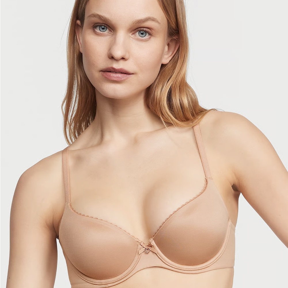 Victoria Secret Demi bras.